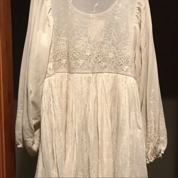 Spell White Mini Dress - Picture 2 of 4